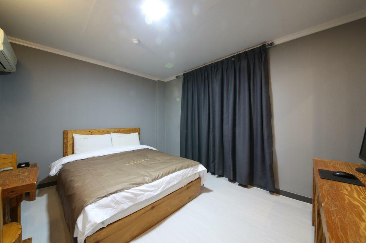 Gung Hotel จอนจู ภายนอก รูปภาพ